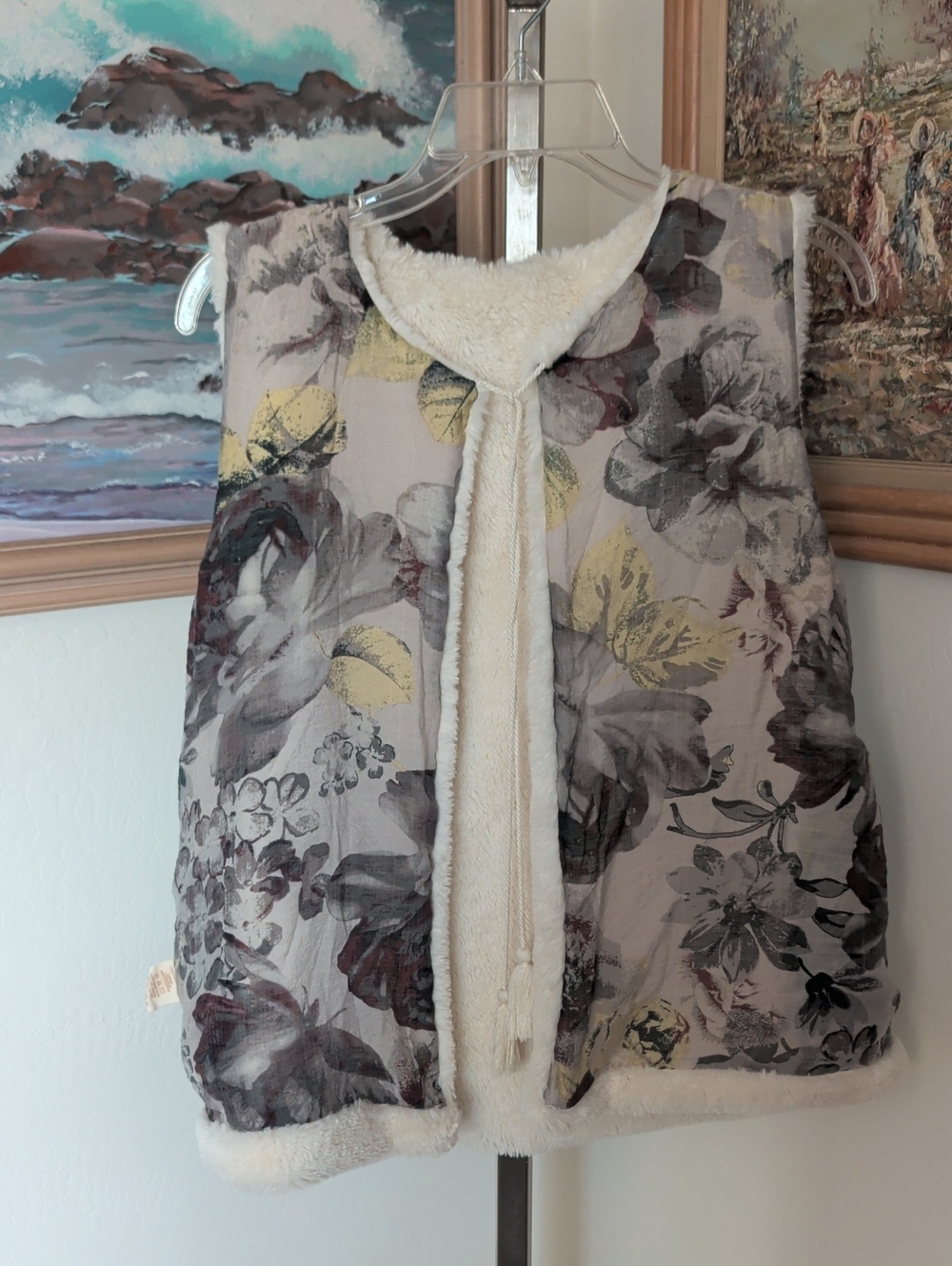 Floral Faux-Shearling Reversible Vest in Cream and Taupe